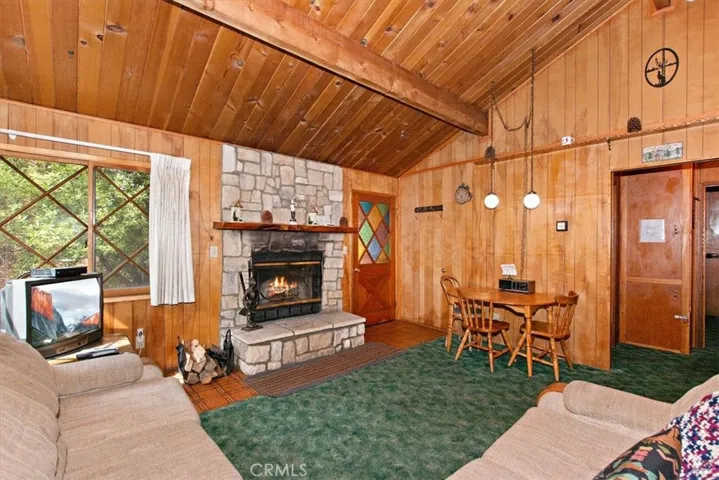 512 Beaumont Lane, Big Bear, California 92314