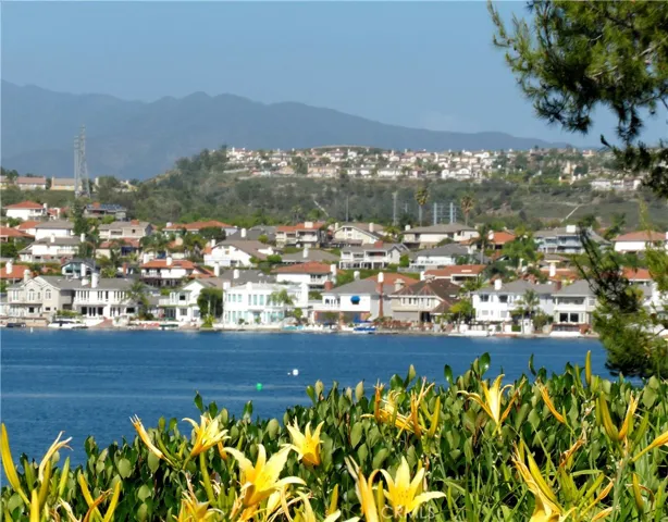26941 Stonehaven, Mission Viejo, California 92691