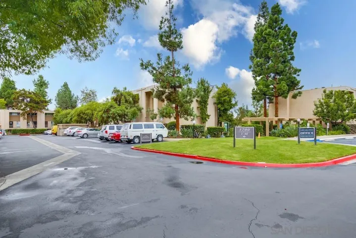 5700 Baltimore Dr 9, La Mesa, California 91942
