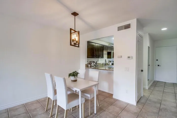 5700 Baltimore Dr 9, La Mesa, California 91942