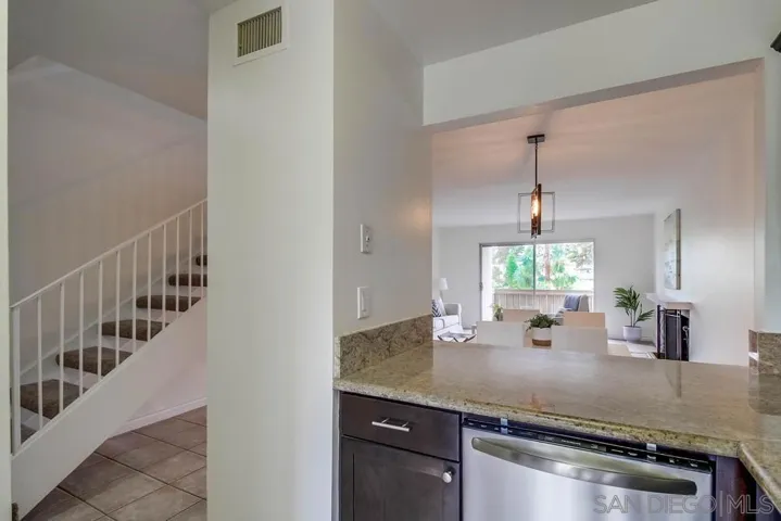5700 Baltimore Dr 9, La Mesa, California 91942