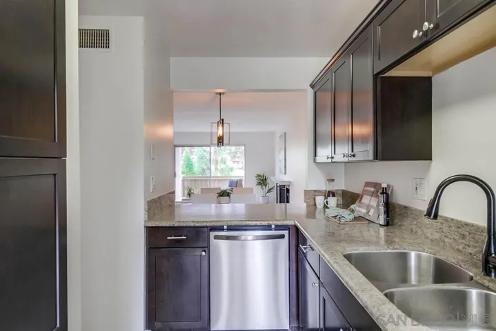 5700 Baltimore Dr 9, La Mesa, California 91942