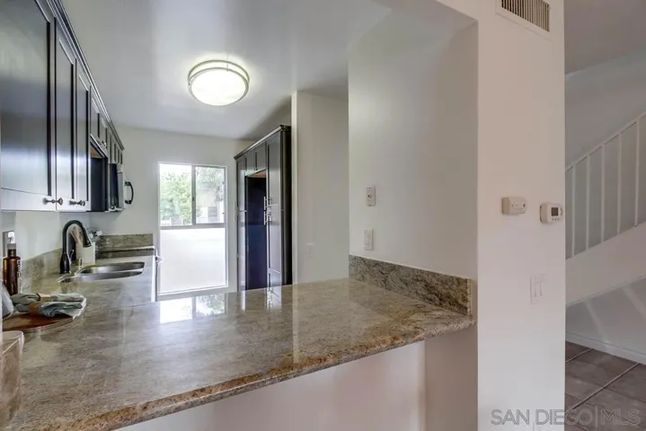 5700 Baltimore Dr 9, La Mesa, California 91942