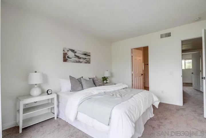 5700 Baltimore Dr 9, La Mesa, California 91942