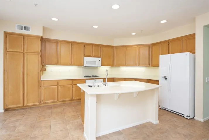 2250 Orange Grove, Escondido, California 92027