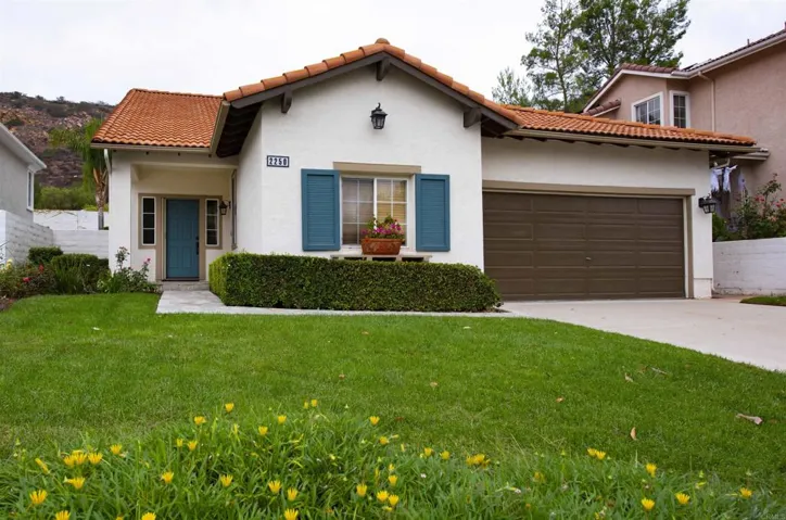 2250 Orange Grove, Escondido, California 92027