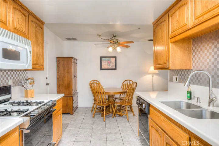 4772 Crescent Avenue 12, Cypress, California 90630