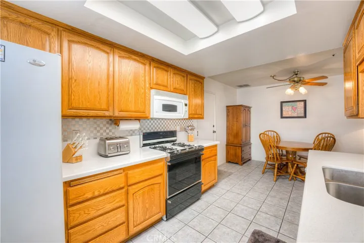 4772 Crescent Avenue 12, Cypress, California 90630