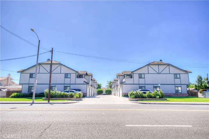 4772 Crescent Avenue 12, Cypress, California 90630