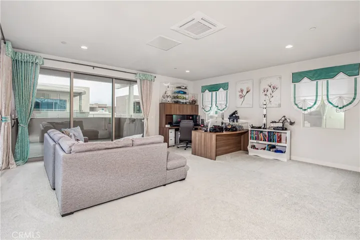111 Interval, Irvine, California 92618