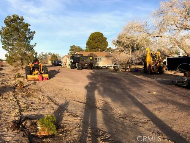 33979 Fremont Road, Newberry Springs, California 92365
