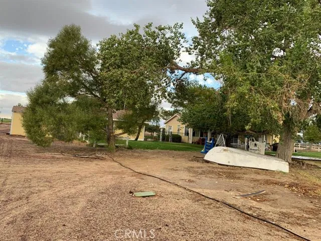33979 Fremont Road, Newberry Springs, California 92365