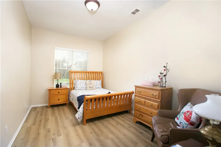 34132 Lake Breeze Drive, Yucaipa, California 92399