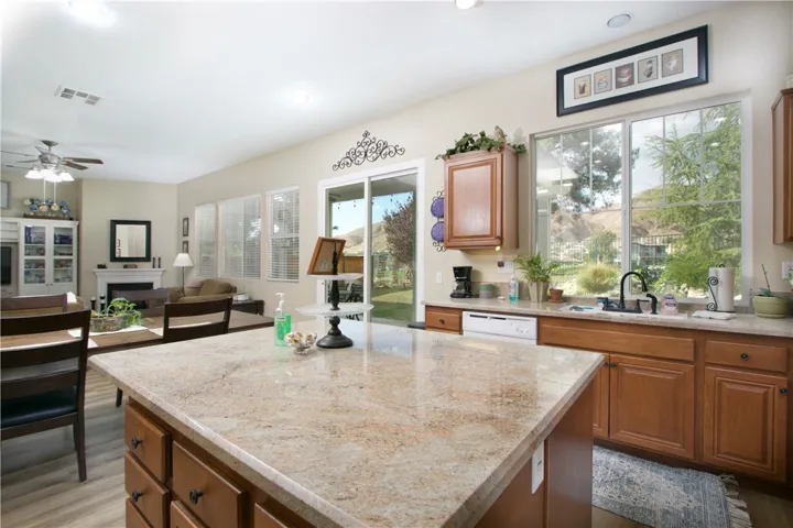 34132 Lake Breeze Drive, Yucaipa, California 92399