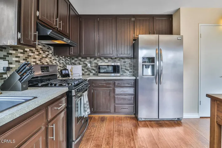 cKitchen and Dining7
