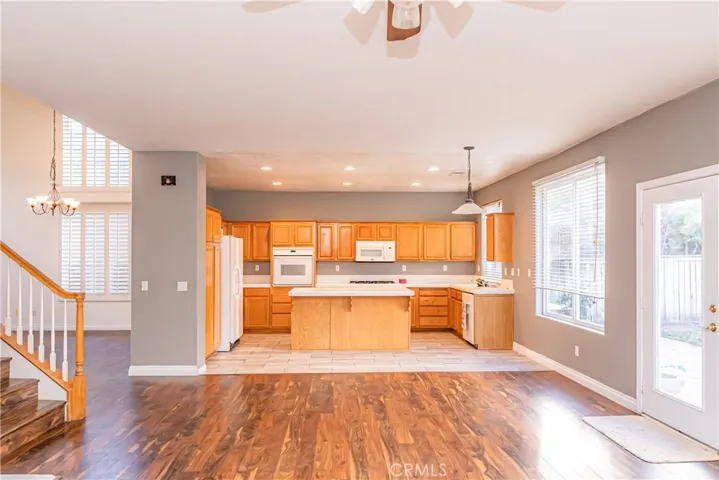 39516 Via Galletas, Murrieta, California 92562
