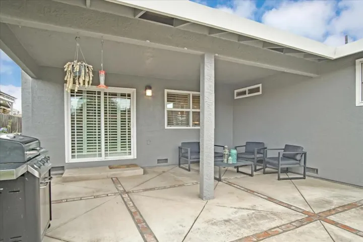 , Hollister, California 95023