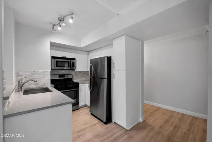 5515 Canoga Ave #130 MLS-7