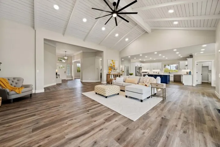 , Hollister, California 95023