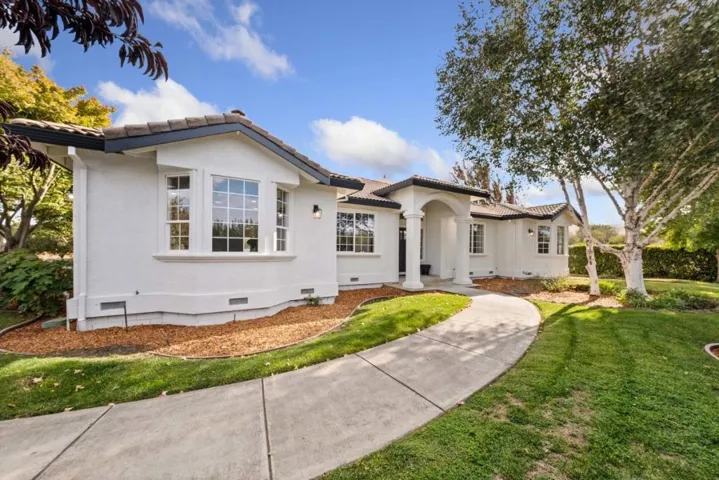 , Hollister, California 95023