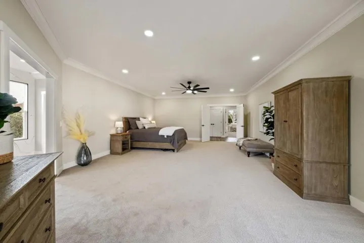 , Hollister, California 95023