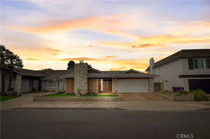 3295 Marna Avenue, Long Beach, California 90808