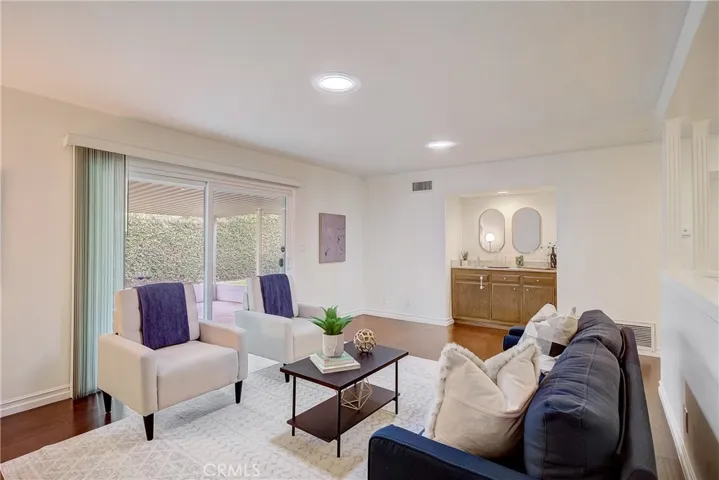 3295 Marna Avenue, Long Beach, California 90808