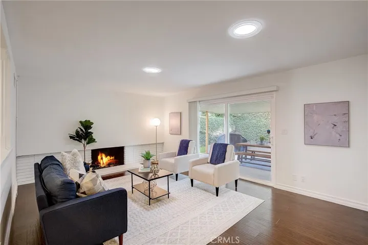 3295 Marna Avenue, Long Beach, California 90808