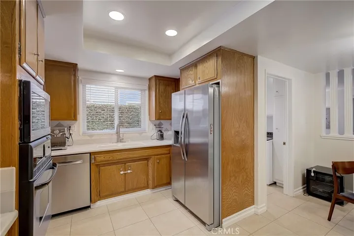 3295 Marna Avenue, Long Beach, California 90808