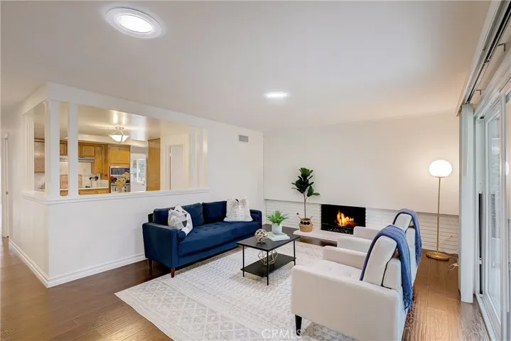 3295 Marna Avenue, Long Beach, California 90808
