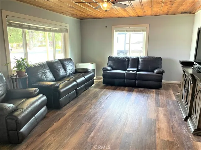 1115 Pitney Lane, Upper Lake, California 95485