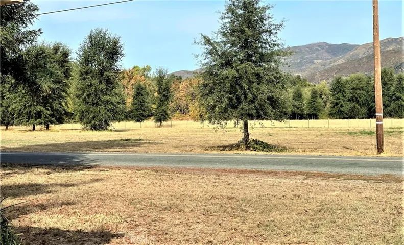 1115 Pitney Lane, Upper Lake, California 95485