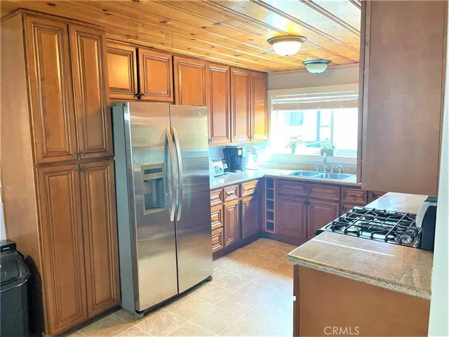 1115 Pitney Lane, Upper Lake, California 95485