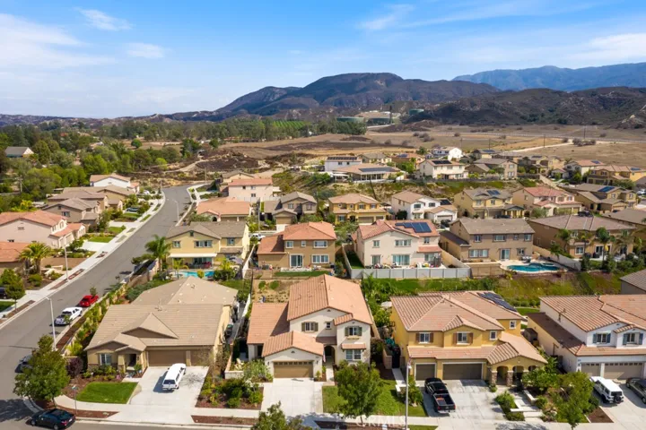 45082 Morgan Heights Road, Temecula, California 92592