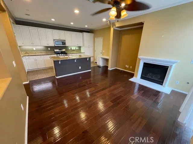 6401 Marbella Lane, Eastvale, California 91752