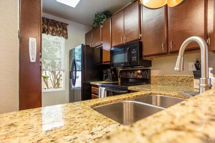 6231 Calle Mariselda 609, San Diego, California 92124
