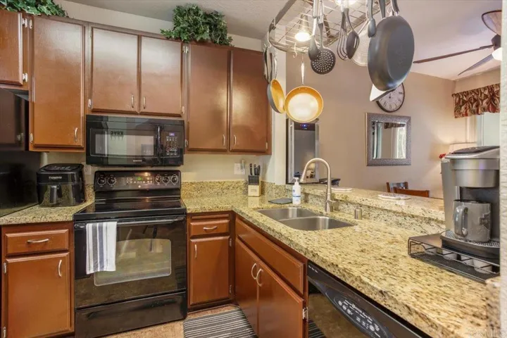 6231 Calle Mariselda 609, San Diego, California 92124