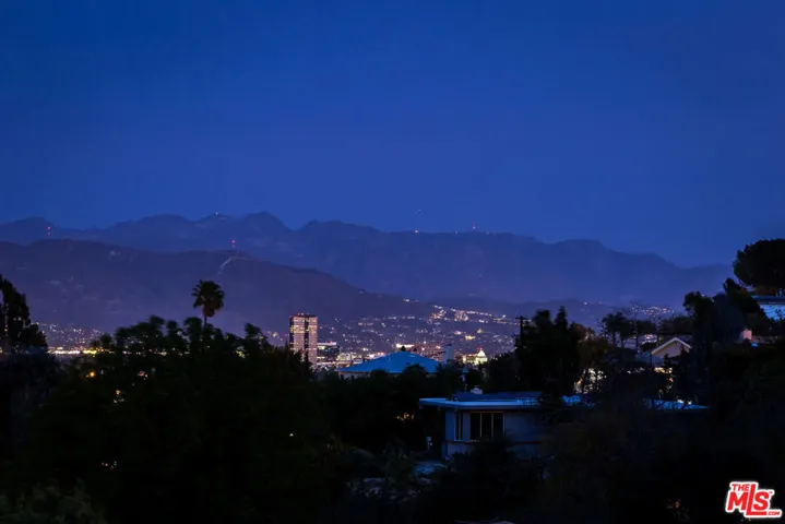 3731 Blue Canyon Drive, Studio City, California 91604