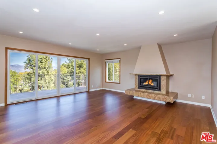 3731 Blue Canyon Drive, Studio City, California 91604