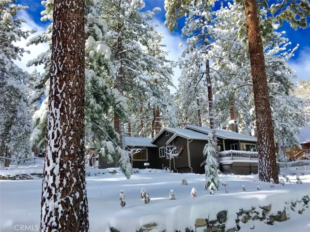 993 Partridge Road, Wrightwood, California 92397