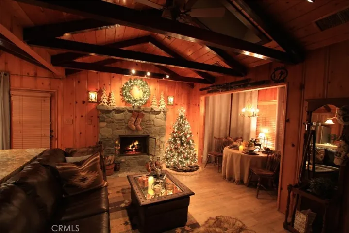 993 Partridge Road, Wrightwood, California 92397