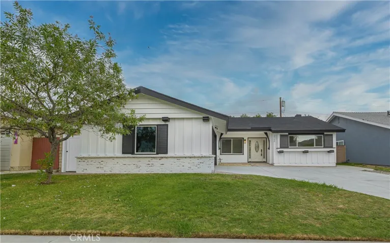 10146 Glade Avenue, Chatsworth, California 91311