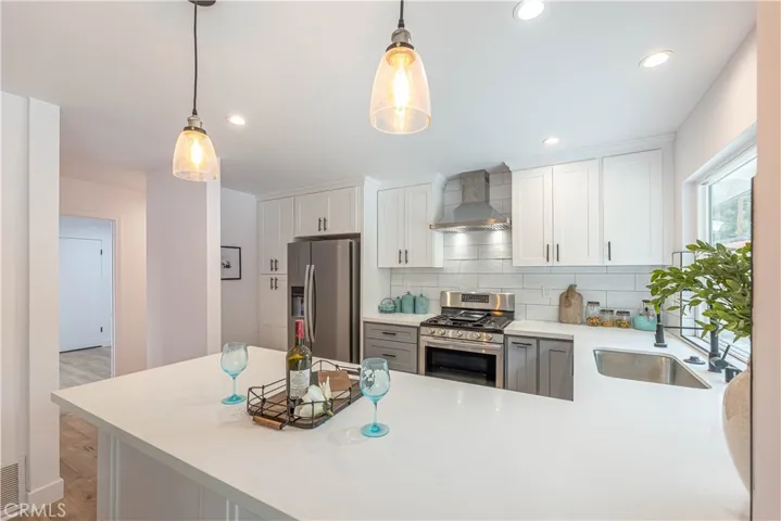 10146 Glade Avenue, Chatsworth, California 91311