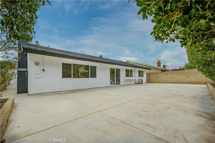 10146 Glade Avenue, Chatsworth, California 91311