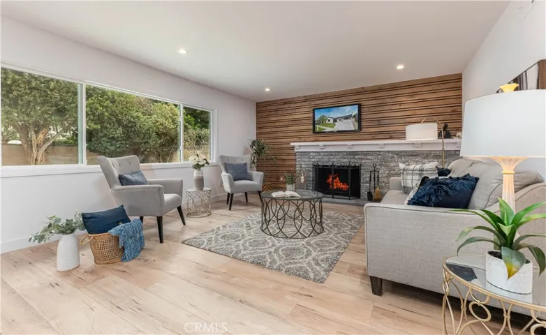 10146 Glade Avenue, Chatsworth, California 91311