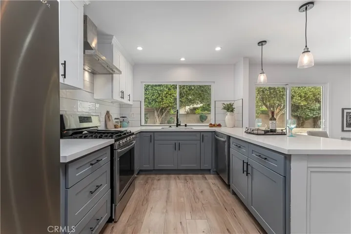 10146 Glade Avenue, Chatsworth, California 91311