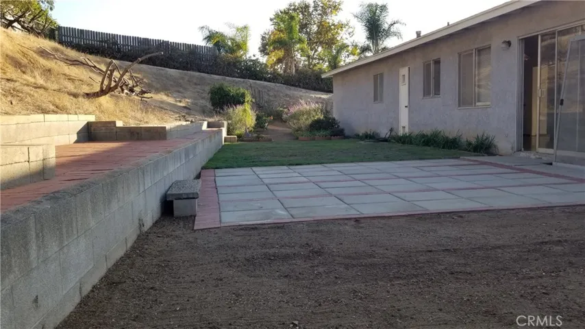 1260 Cinchona Street, Vista, California 92083