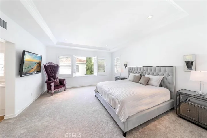 39 Whitehall, Newport Beach, California 92660
