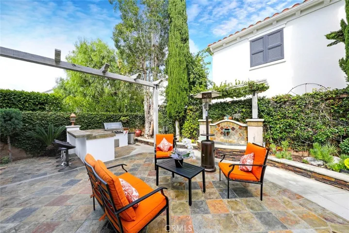 39 Whitehall, Newport Beach, California 92660