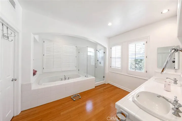 39 Whitehall, Newport Beach, California 92660